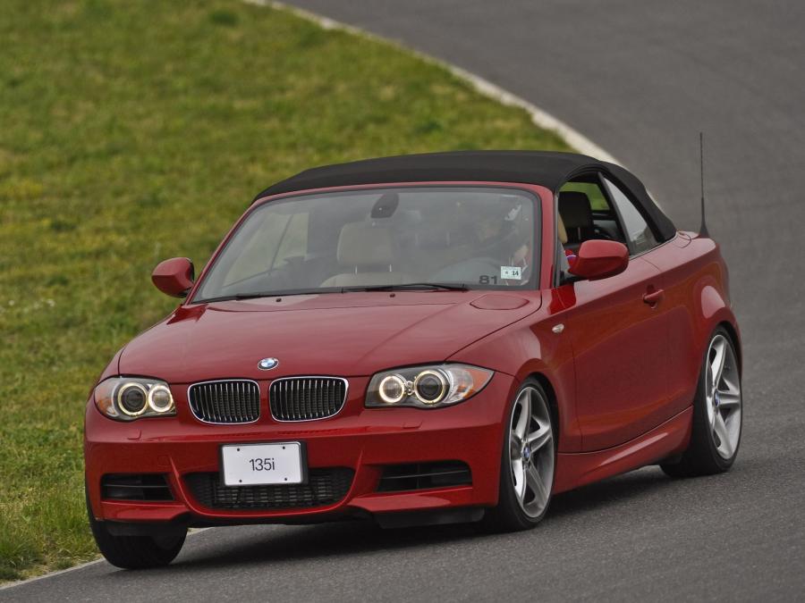  BMW 135i Convertible 2008 года  (US) (фото 1 из 1)